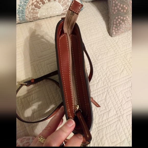 Dooney and Bourke Ostrich Small Zip Crossbody Signature Leather Collection Purse - Picture 12 of 12